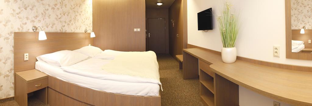 Maj Hotel Medical Wellness ピエシュチャニ エクステリア 写真